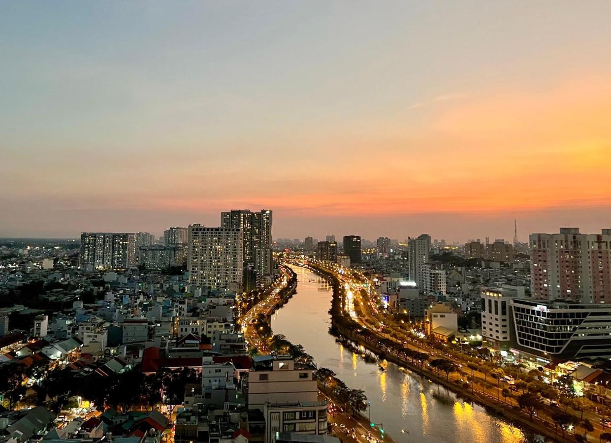 Spacious Saigon - Infinity Pool In Rivergate Ho-Chi-Minh-Stadt Exterior foto